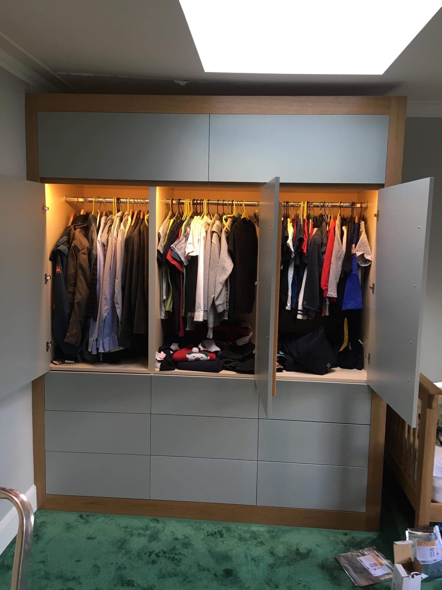 wardrobe